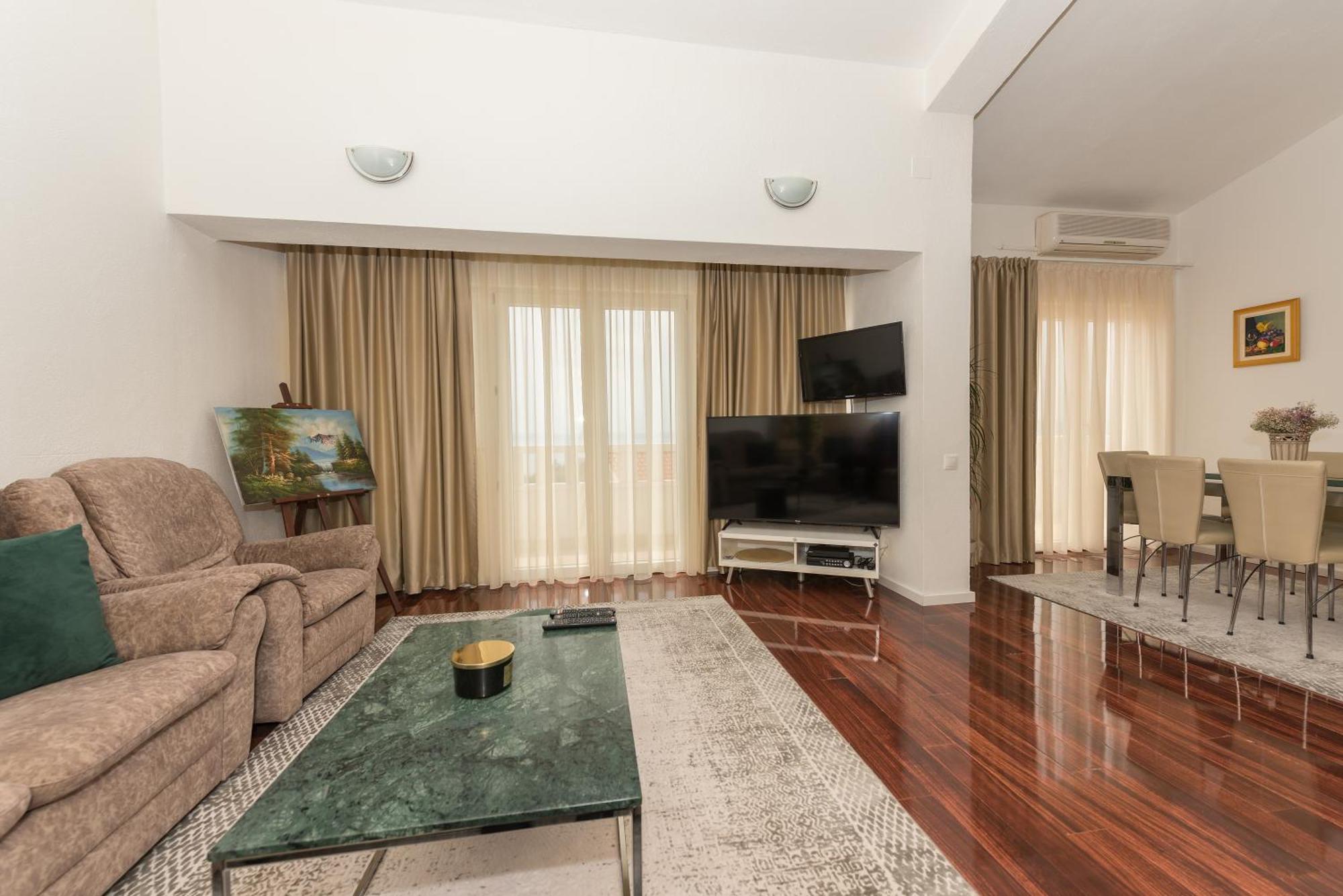 Apartman Filipovic มาคาร์สกา ภายนอก รูปภาพ
